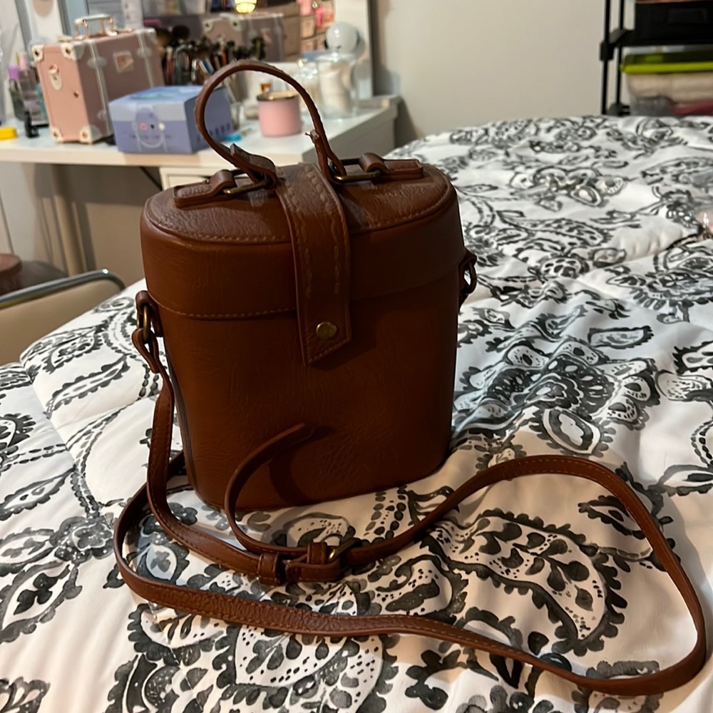 Brown Crossbody bucket bag